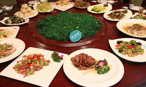 靜雨軒清真茶餐廳 品味西寧美食，享受便捷聚會(huì)